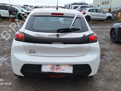 Fuel flap PEUGEOT 208 II (UB_, UP_, UW_, UJ_) 1.2 PureTech 75 | BP28457203C131 