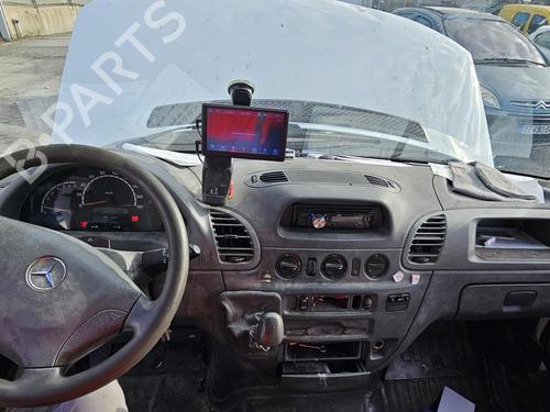 Brugte MERCEDES-BENZ SPRINTER 3-t Van (B903) 311 CDI (903.661, 903.662, 903.663) 2208295