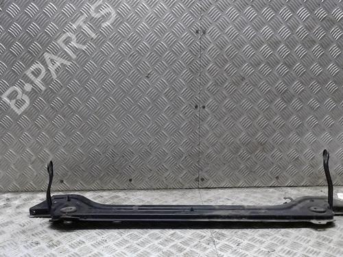 crossmember-mercedes-benz-m-class-w164-2005-2006-2007-2008-2009-2010-2011-2012-23834023 main image