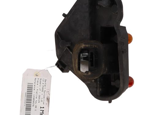 Used Lamp holder Lamp holder CITROËN C3 III (SX) 1.6 BlueHDi 75 (75 hp) 33827844 33827844