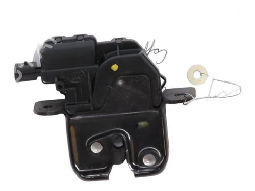 Used Tailgate lock RENAULT CLIO IV (BH_) 1.5 dCi 90 (90 hp) 26661521