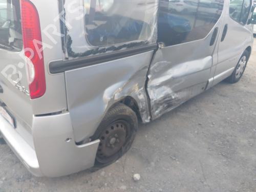 Right headlight RENAULT TRAFIC II Bus (JL) 2.5 dCi 145 (JL0J) | BP23834943C29  - Image 17