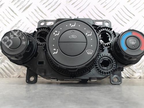 Used Climate control FORD FIESTA VI (CB1, CCN) 1.25 (60 hp) 23054356