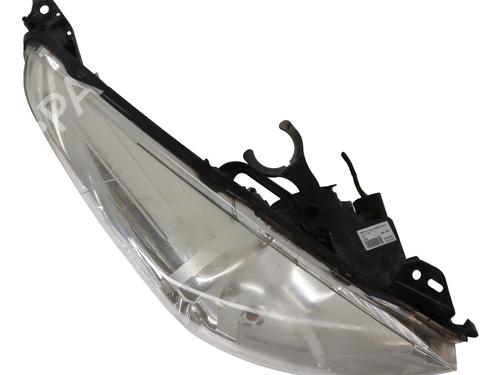Used Right headlight Right headlight PEUGEOT 5008 (0U_, 0E_) 1.6 HDi (114 hp) 32753754 32753754
