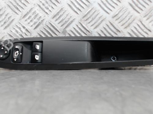 Used Left front window switch Left front window switch CITROËN DS3 (SA_) 1.6 HDi 110 (112 hp) 23835282 23835282