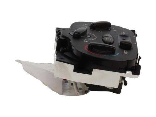 Climate control PEUGEOT 206 Hatchback (2A/C) 1.4 i | BP30862473I5