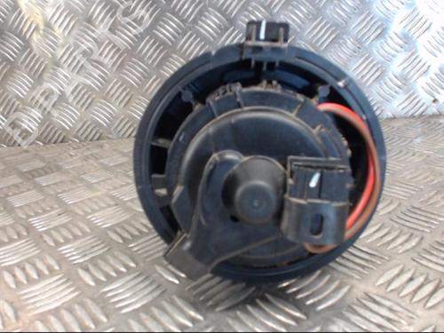 Heater blower motor RENAULT CLIO IV (BH_) 1.5 dCi 75 | BP23060775M62