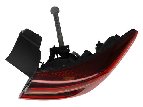 Used Right taillight Right taillight RENAULT CLIO V (B7_) 1.3 TCe 130 (B7MF) (131 hp) 39628227 39628227