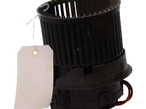 Heater blower motor PEUGEOT 2008 I (CU_) 1.2 THP 110 / PureTech 110 | BP29449998M62 