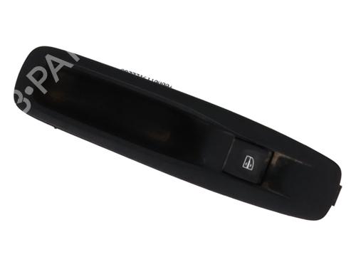 Comutador vidro trás esquerdo RENAULT MEGANE IV Grandtour (K9A/M/N_) 1.6 dCi 130 (130 hp) 31586360