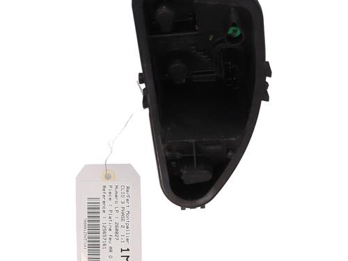 Lampeholder Lampeholder RENAULT CLIO III (BR0/1, CR0/1) [2005-2014] 35788929 35788929