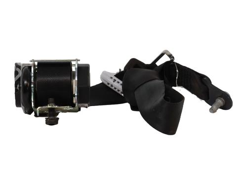 front-right-seatbelt-peugeot-2008-i-cu_-2013-29449985 main image