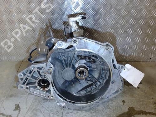 Used Gearbox SUZUKI SWIFT III (MZ, EZ) 1.3 DDiS (RS413D) (69 hp) 23059533