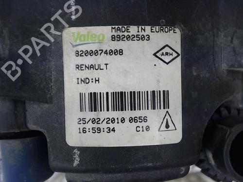 left-front-fog-light-renault-megane-iii-hatchback-bz01_-b3_-2008-23833085 main image