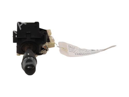 Used Switch Switch SUZUKI GRAND VITARA II (JT, TE, TD) 1.9 DDiS All-wheel Drive (JT419, TD44, JB419WD, JB419XD,... (129 hp) 33707750 33707750