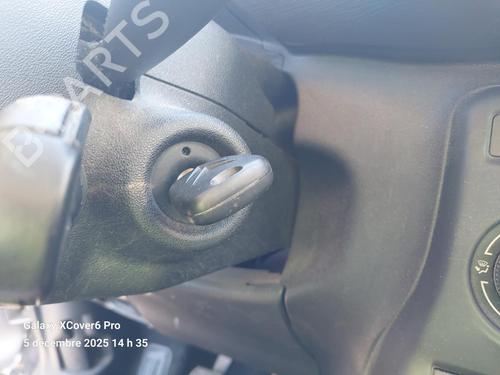 Front right seatbelt CITROËN C3 II (SC_) 1.6 HDi | BP36763211I25 - Image 23