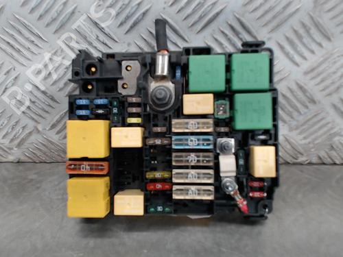 Used Fuse box PEUGEOT 208 I (CA_, CC_) 1.2 VTI 82 (82 hp) 23834677
