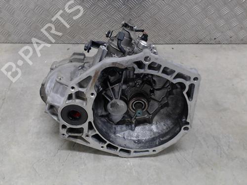 Used Gearbox SUZUKI SWIFT III (MZ, EZ) 1.3 DDiS (RS413D) (75 hp) 23835142