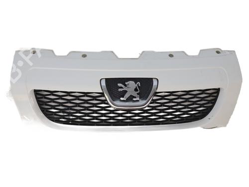 Used Grille PEUGEOT BOXER Platform/Chassis 2.2 HDi 110 (110 hp) 31972771