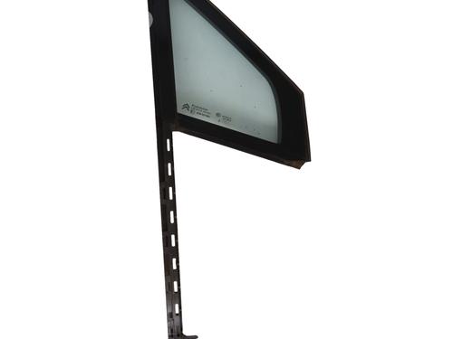 front-right-quarter-glass-citroen-c4-ii-nc_-2009-36515228 main image