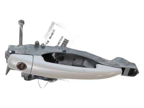 Używane Klamka zewnętrzna drzwi przednich lewych PEUGEOT 2008 I (CU_) 1.2 THP 110 / PureTech 110 (110 hp) 25303602