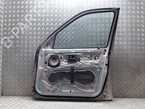 Used Right front door Right front door 23059019 23059019