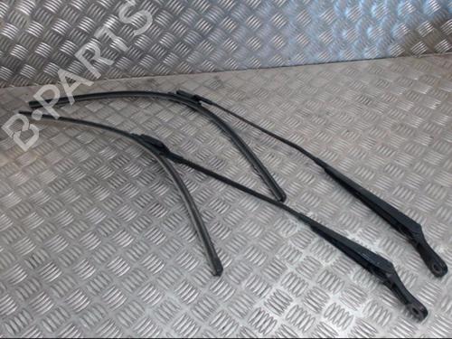 Used Front windshield wiper arm PEUGEOT 5008 (0U_, 0E_) 1.6 HDi (112 hp) 23061441