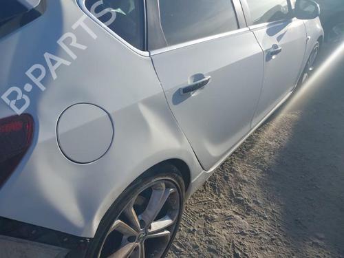 Left rear door OPEL ASTRA J (P10) 1.7 CDTI (68) | BP23056670C4 