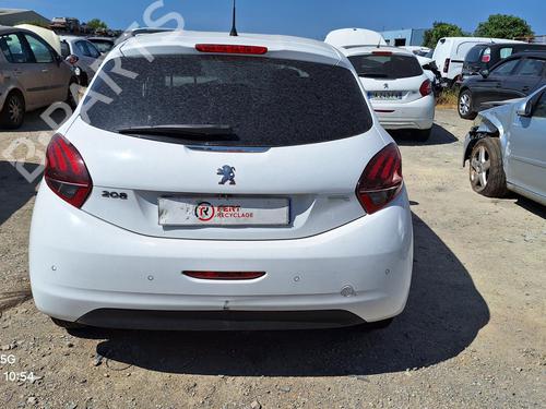 Right headlight PEUGEOT 208 I (CA_, CC_) 1.2 VTI 82 | BP29142164C29 