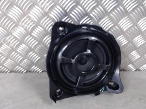 Used Speaker MERCEDES-BENZ GLC (X253) 300 de 4-matic (253.911) (306 hp) 23835222