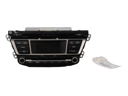 Used Radio HYUNDAI i20 II (GB, IB) 1.2 (84 hp) 32143805