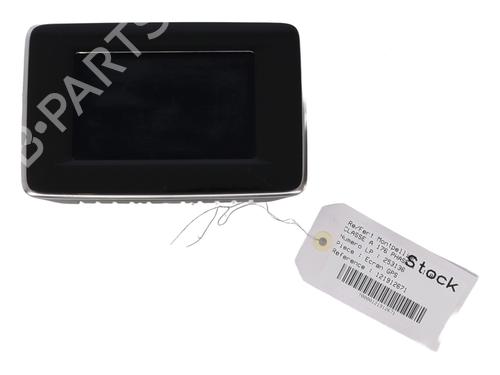 Display MERCEDES-BENZ A-CLASS (W176) A 180 CDI (176.000) (109 hp) 32523912