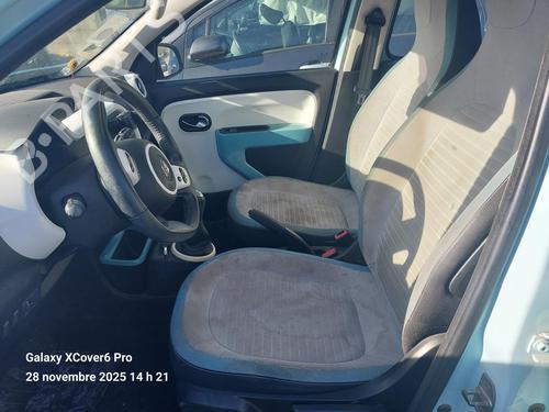 Left taillight RENAULT TWINGO III (BCM_, BCA_) 1.0 SCe 70 (BCMB) | BP32339031C34 - Image 13