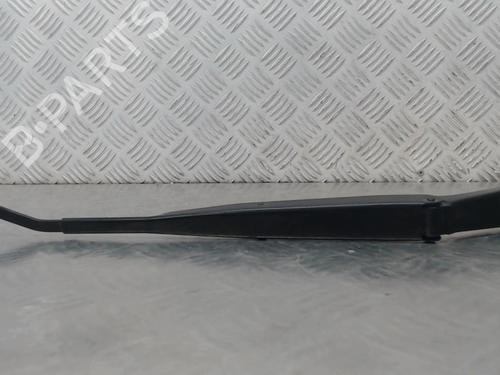 Used Front windshield wiper arm SUZUKI SWIFT V (AZ) 1.0 SHVS (A2L310) (112 hp) 23057739
