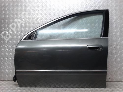 Used Left front door Left front door 23056692 23056692