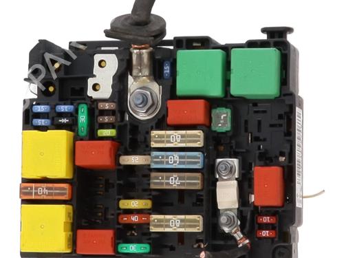 Used Fuse box PEUGEOT 208 I (CA_, CC_) 1.2 VTI 82 (82 hp) 26436700