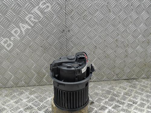 Used Heater blower motor Heater blower motor PEUGEOT 208 I (CA_, CC_) 1.6 BlueHDi 100 (100 hp) 23055812 23055812