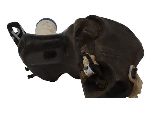 windscreen-washer-tank-citroen-c4-i-lc_-2004-2005-2006-2007-2008-2009-2010-2011-2012-2013-2014-30862740 main image