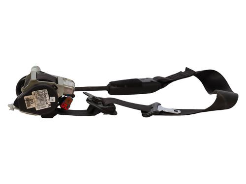 front-right-seatbelt-renault-latitude-l70_-2010-37716318 main image