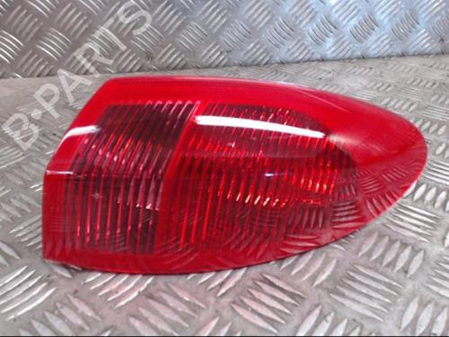 Used Right taillight ALFA ROMEO 147 (937_) 1.9 JTDM 8V (937.AXD1A, 937.AXU1A, 937.BXU1A) (120 hp) 23058380
