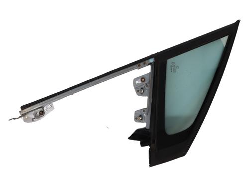 Vidro triangular frente esquerdo PEUGEOT 308 CC (4B_) 2.0 HDi (140 hp) 32764829