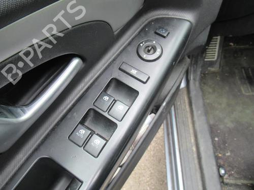 Used Left front window switch Left front window switch KIA CEE'D SW (ED) 1.6 CRDi 115 (115 hp) 23048093 23048093