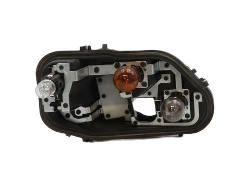 Used Lamp holder OPEL CORSA F (P2JO) 1.2 (68) (75 hp) 29445617