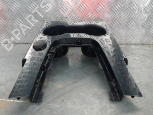 Used Cup/Object holder Cup/Object holder PEUGEOT 3008 I MPV (0U_) 1.6 HDi (112 hp) 23050923 23050923