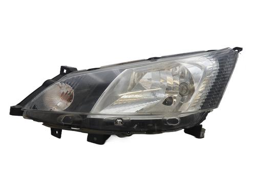 left-headlight-nissan-nv200-van-2010-32753699 main image