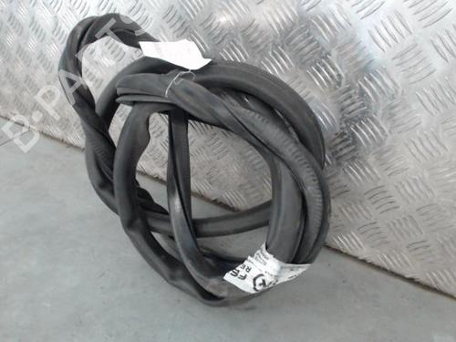 Rubber door seal VW GOLF PLUS V (5M1, 521) 1.9 TDI | BP29184773C142 