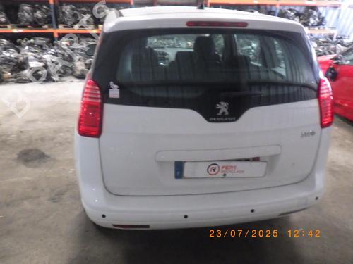 Used Left taillight PEUGEOT 5008 (0U_, 0E_) 1.6 HDi (114 hp) 30152813