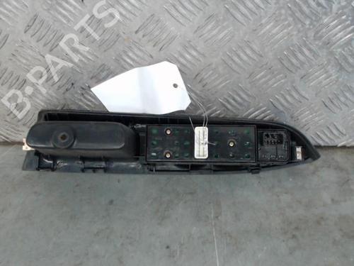 Used Left front window switch Left front window switch HYUNDAI GETZ (TB) 1.5 CRDi (88 hp) 27633490 27633490