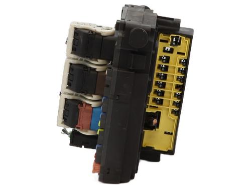 Fuse box PEUGEOT 308 II (LB_, LP_, LW_, LH_, L3_) 1.6 THP 125 | BP29477053E1 