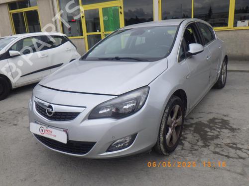 Used Left headlight OPEL ASTRA J (P10) 1.7 CDTI (68) (125 hp) 26891097